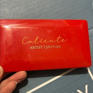 Artist Couture Caliente Eyeshadow Palette 🆕